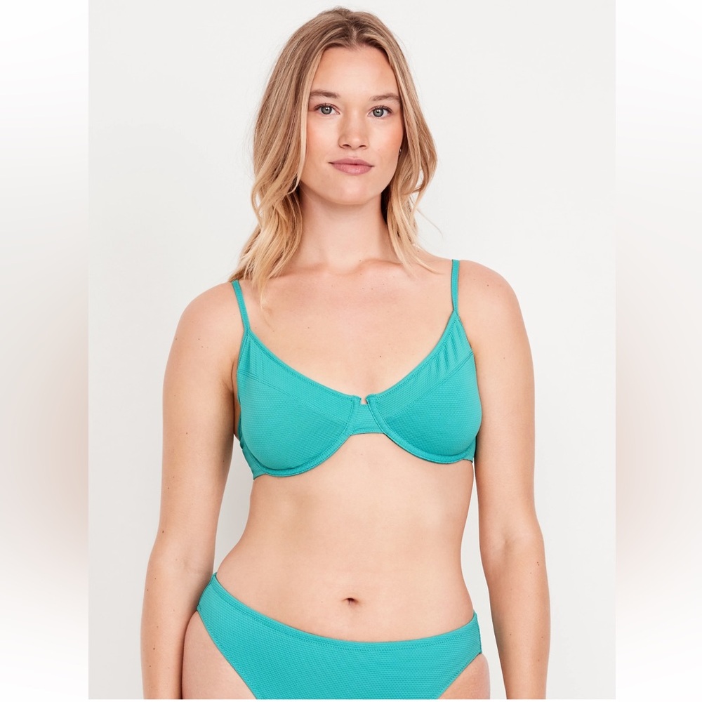 NWT Old Navy textured bikini set
